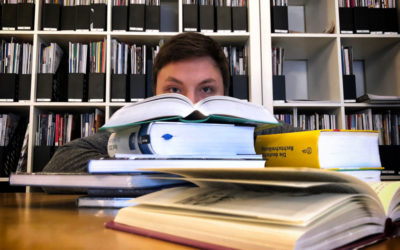 Presse- und Literaturarbeit